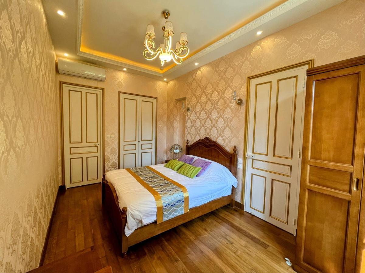 Chateau De Moliens 외부 사진