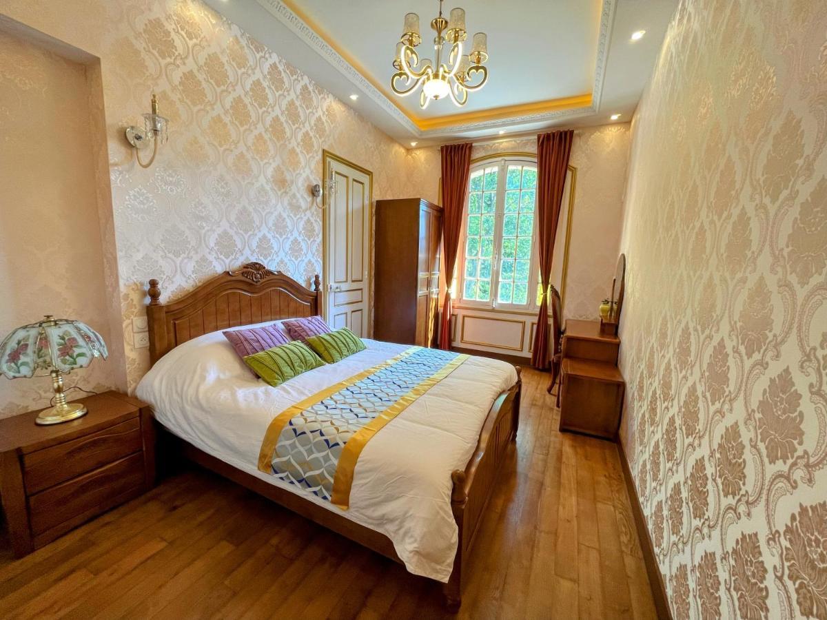 Chateau De Moliens 외부 사진