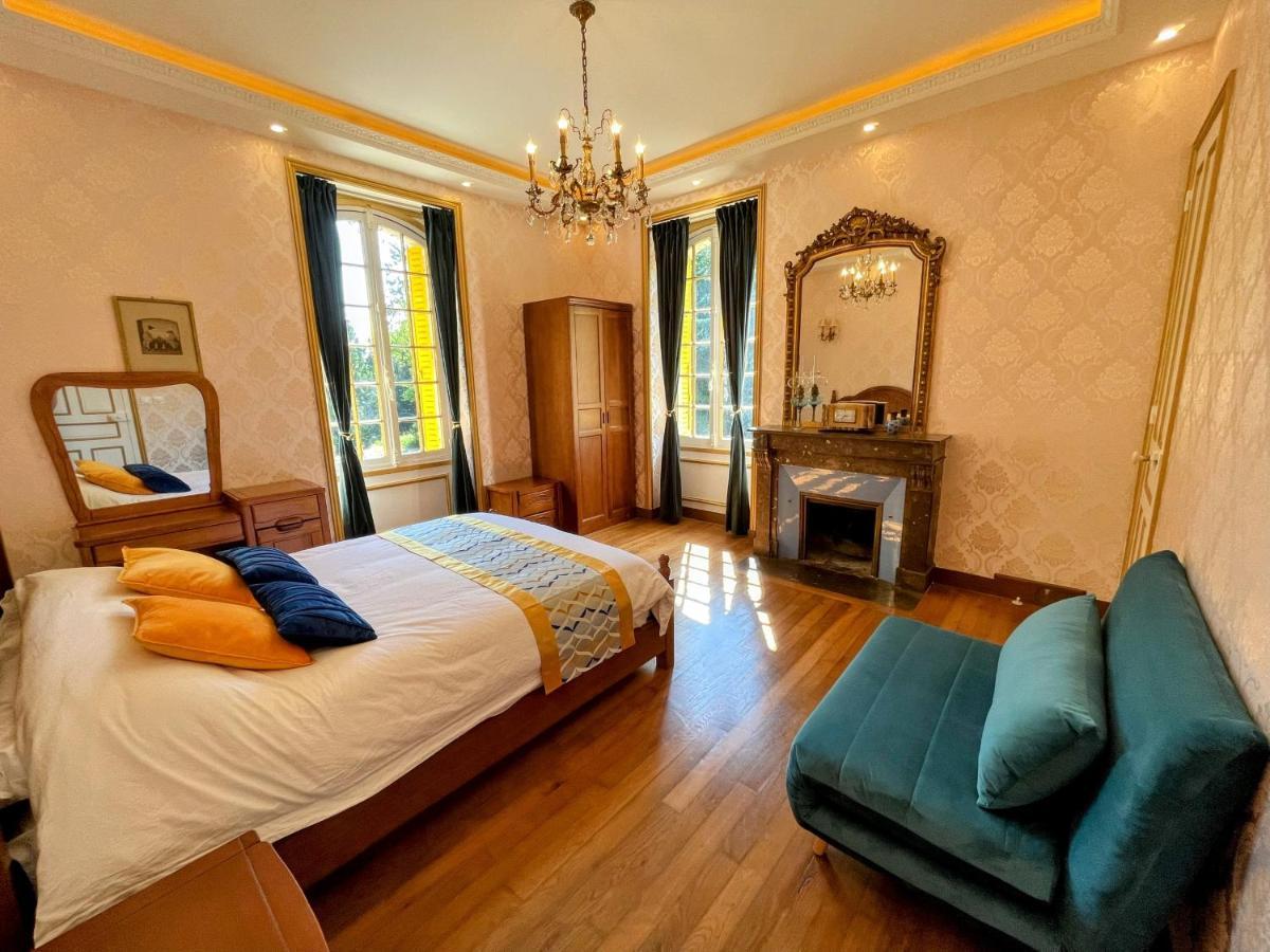 Chateau De Moliens 외부 사진